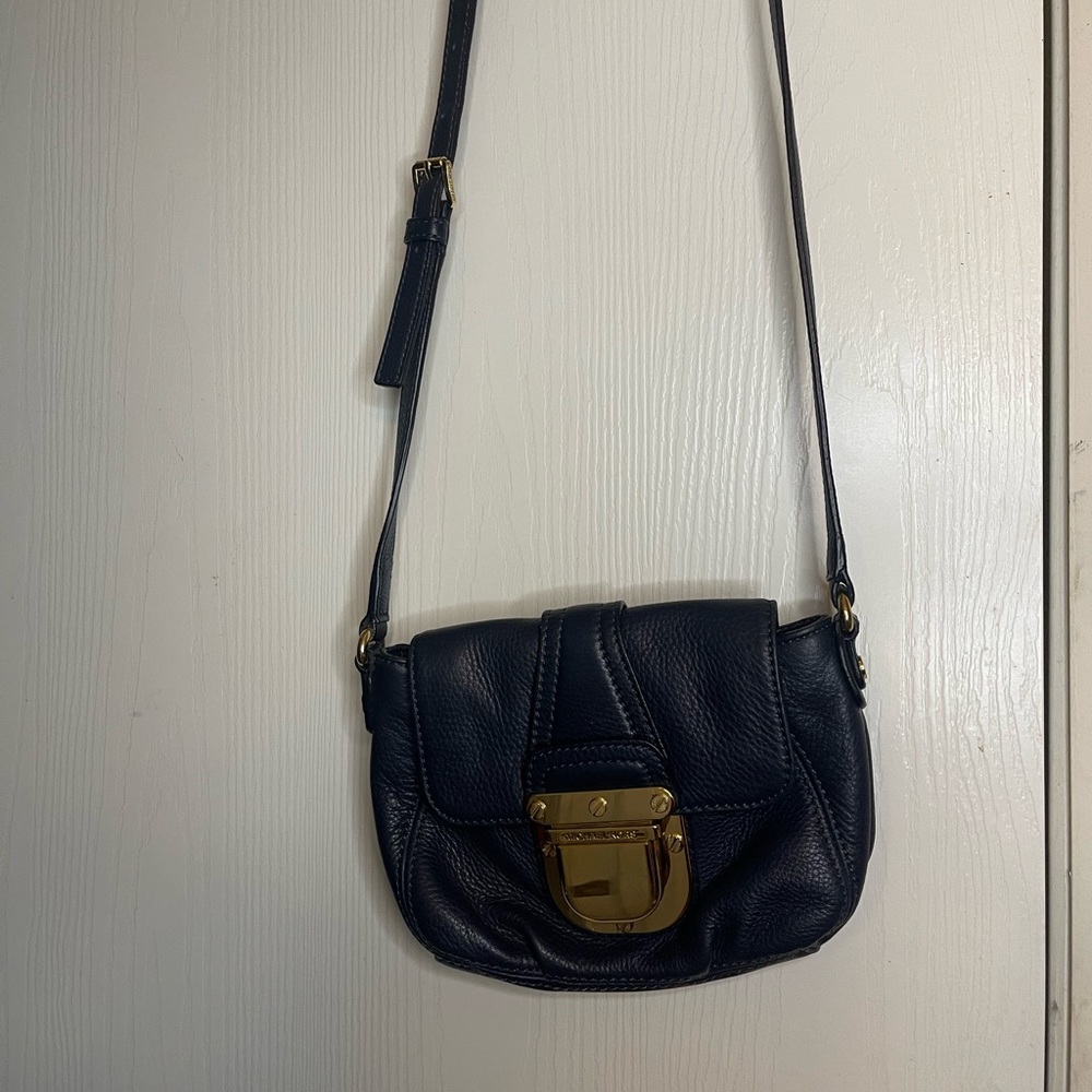 Michael kors crossbody